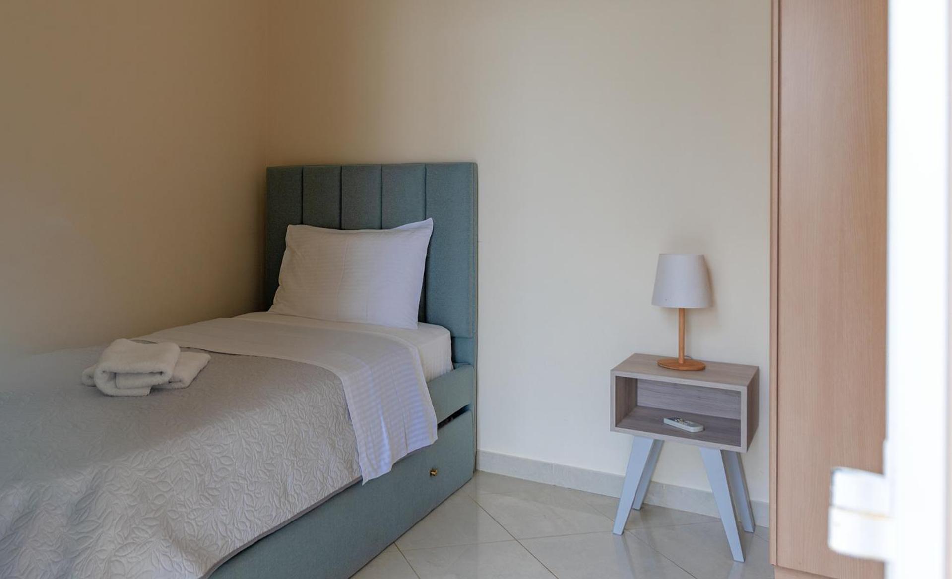 Aristea Apartments Палеохора Экстерьер фото